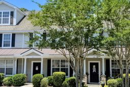 211 Hemingway Circle photo 4