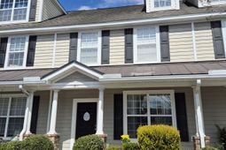 211 Hemingway Circle photo 4