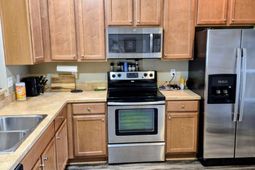 211 Hemingway Circle photo 4