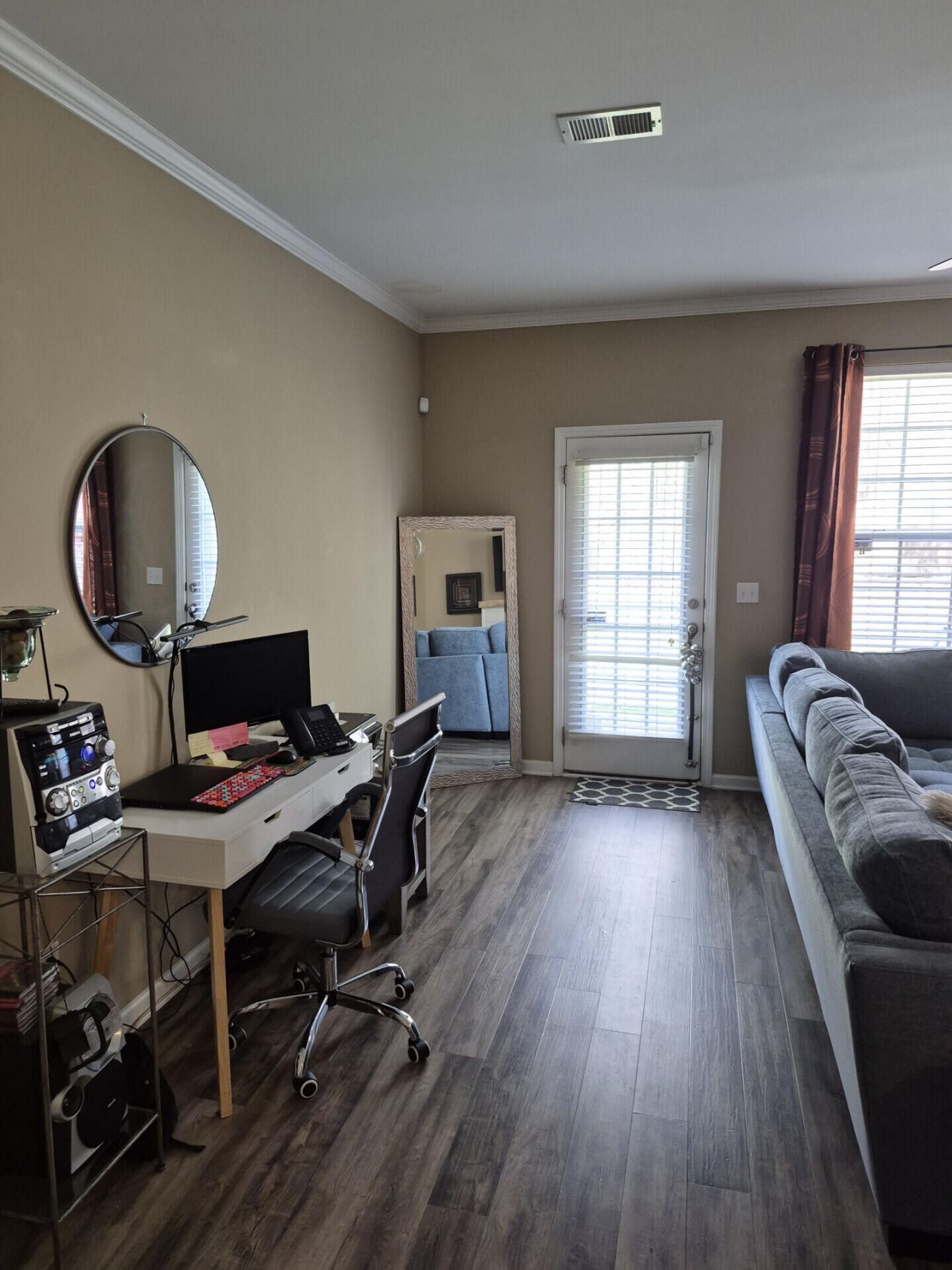 211 Hemingway Circle Photo 7