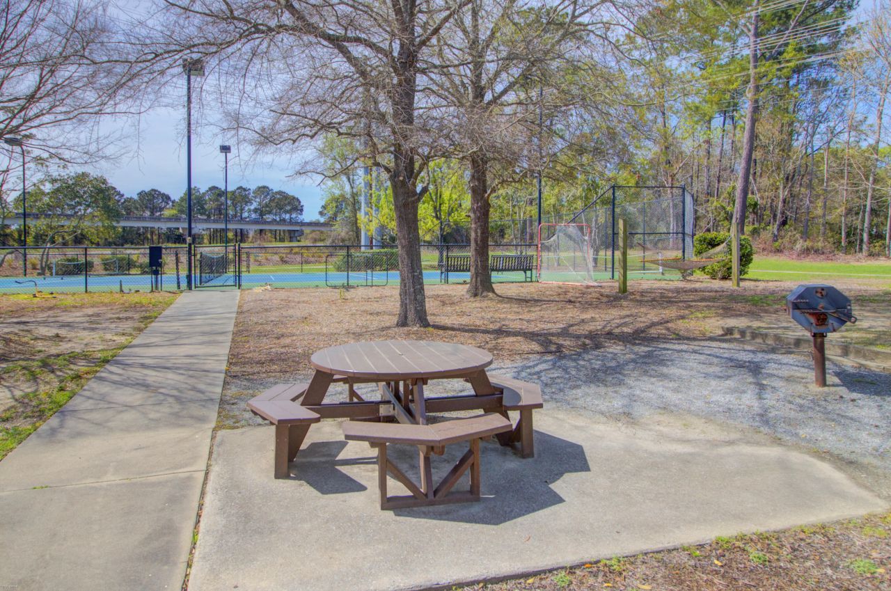 2315 Chatelain Way Photo 42