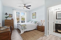 2315 Chatelain Way photo 4