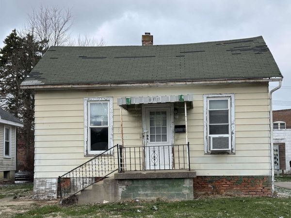 211 S HAMILTON Street, Lincoln, IL 62656