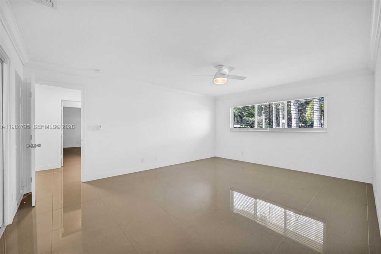 820 E Cypress Ln, Unit V-38, Pompano Beach, FL 33069 Photo