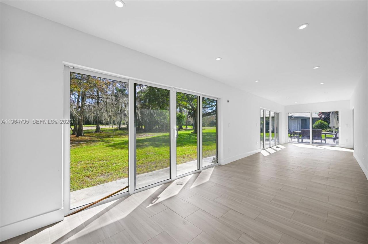 820 E Cypress Ln, Unit V-38, Pompano Beach, FL 33069 Photo