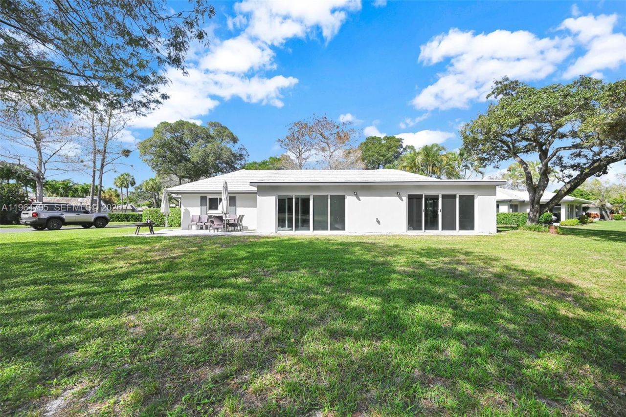 820 E Cypress Ln, Unit V-38, Pompano Beach, FL 33069 Photo