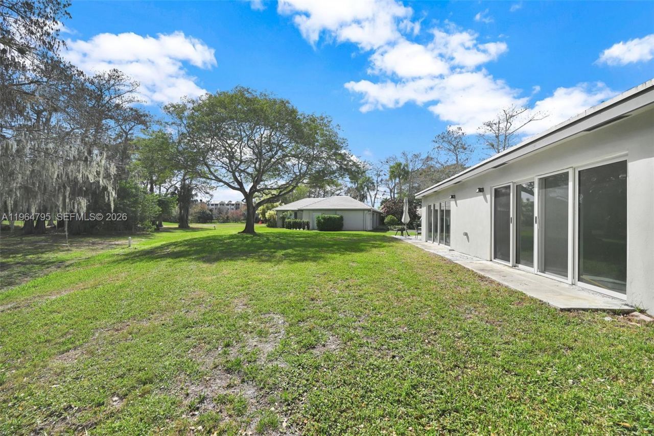 820 E Cypress Ln, Unit V-38, Pompano Beach, FL 33069 Photo