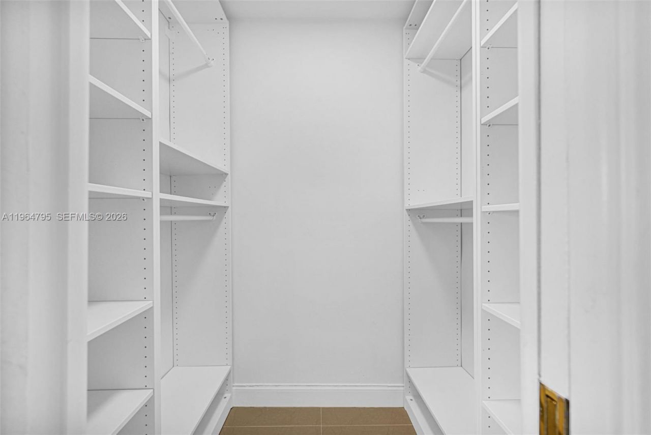 820 E Cypress Ln, Unit V-38, Pompano Beach, FL 33069 Photo