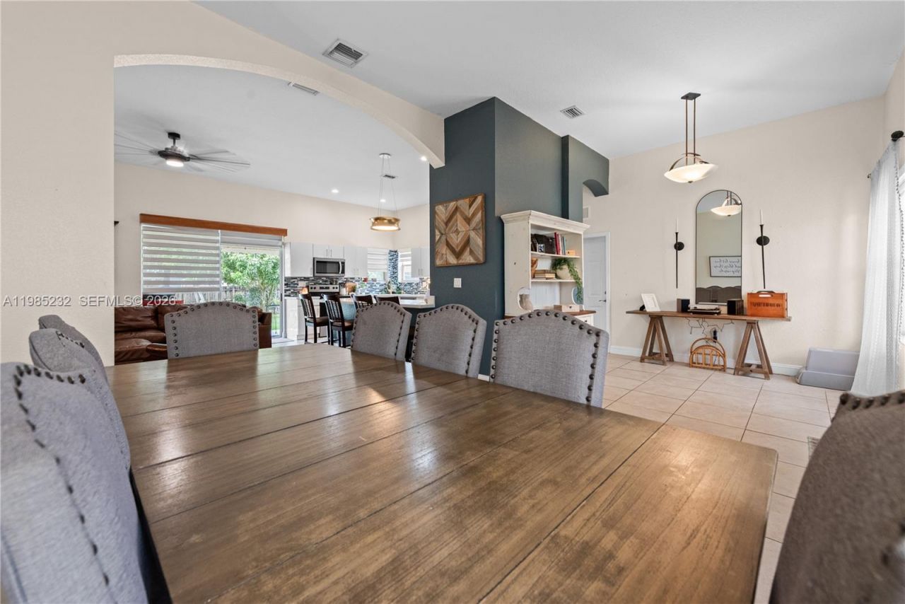 28104 SW 165th Ct, Homestead, FL 33033 Photo