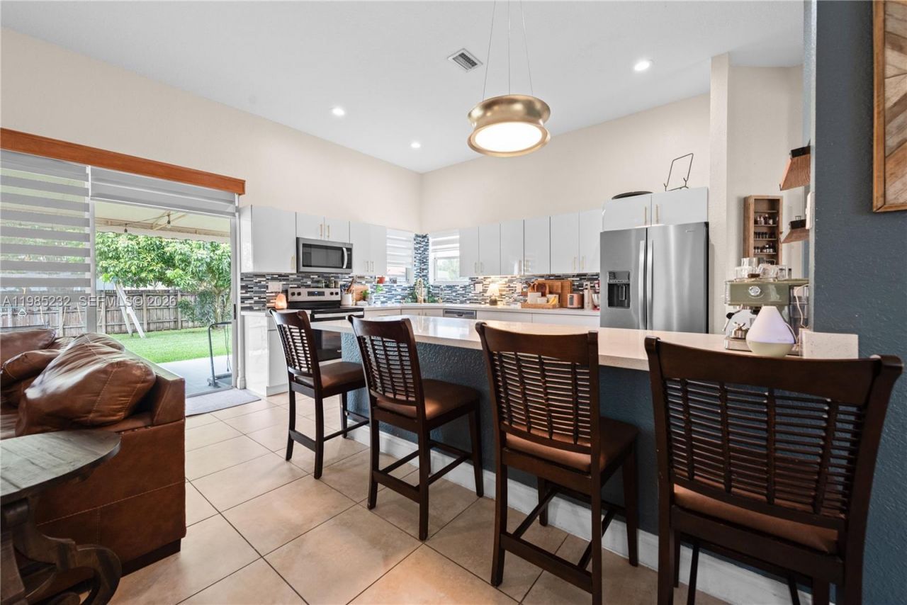 28104 SW 165th Ct, Homestead, FL 33033 Photo