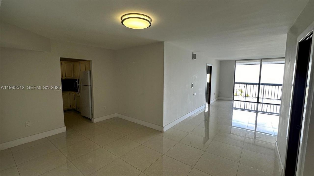 2333 NE Brickell Ave , Unit 1009, Miami, FL 33129 Photo