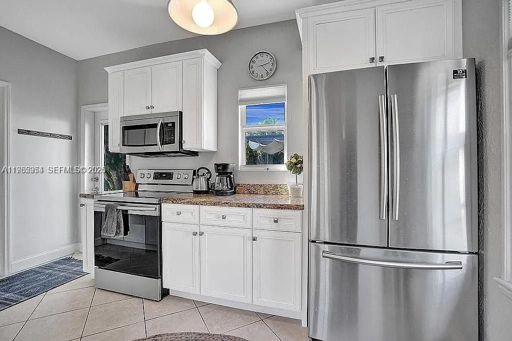 8900 Harding Ave, Surfside, FL 33154 Photo