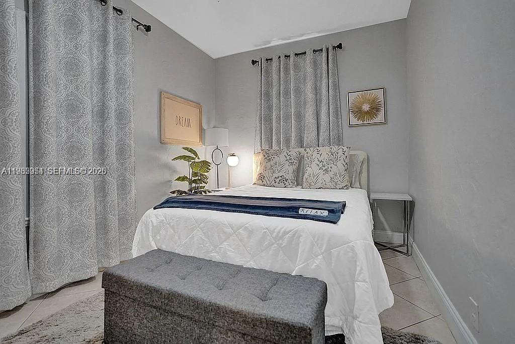 8900 Harding Ave, Surfside, FL 33154 Photo