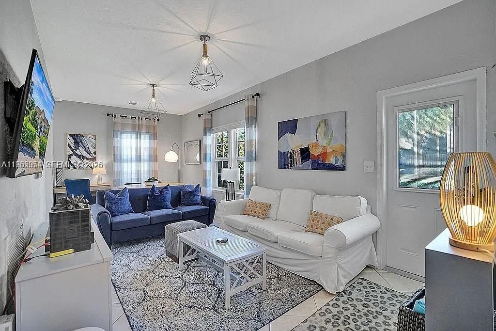 8900 Harding Ave, Surfside, FL 33154 Photo