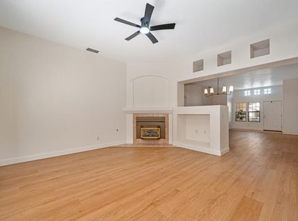 9052 Pembridge Dr, Elk Grove, CA 95624 Photo