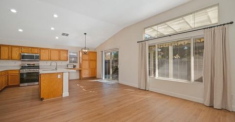 9052 Pembridge Dr, Elk Grove, CA 95624 Photo