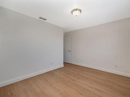 9052 Pembridge Dr, Elk Grove, CA 95624 Photo