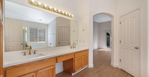 9052 Pembridge Dr, Elk Grove, CA 95624 Photo