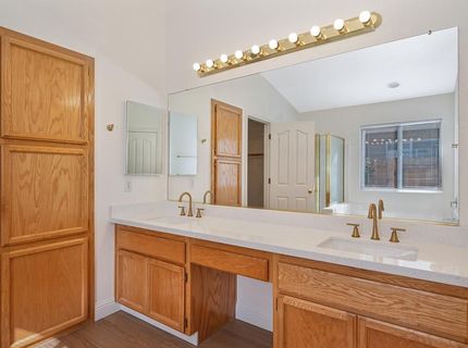 9052 Pembridge Dr, Elk Grove, CA 95624 Photo