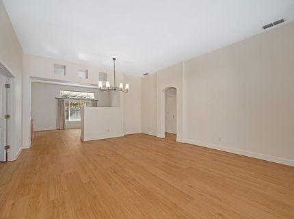 9052 Pembridge Dr, Elk Grove, CA 95624 Photo