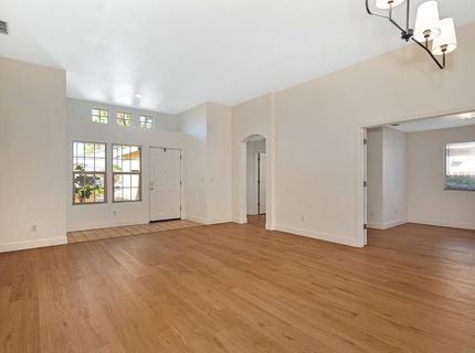 9052 Pembridge Dr, Elk Grove, CA 95624 Photo