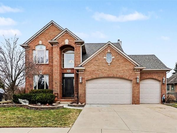 50414 Greycoat Lane, Macomb Twp, MI 48044