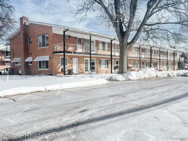2121 Clawson Avenue, Royal Oak, MI 48073
