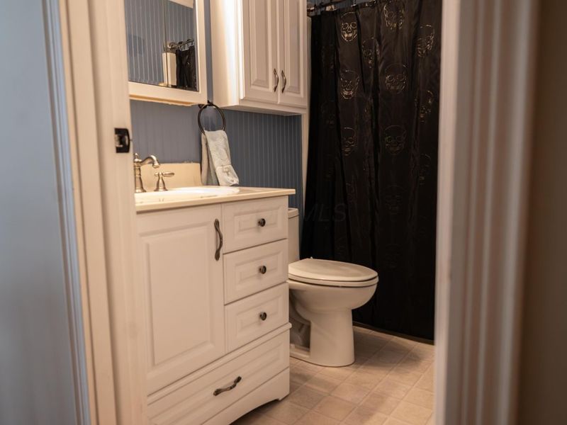 4426 Hickory Wood Drive, Columbus, OH 43228 Photo 17