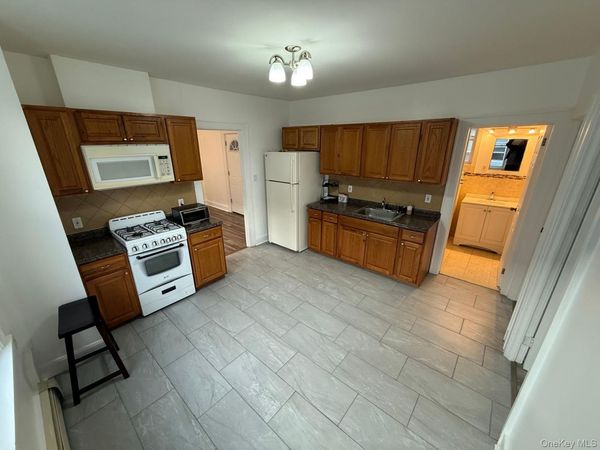 11110 14th Avenue, College Point, NY 11356