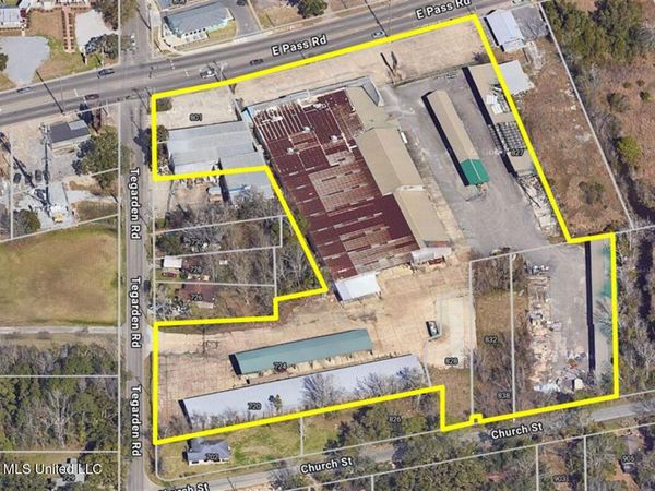 813 E Pass Road, Gulfport, MS 39507