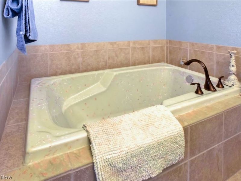 5121 Shepherds Glen, Willoughby, OH 44094 Photo 17