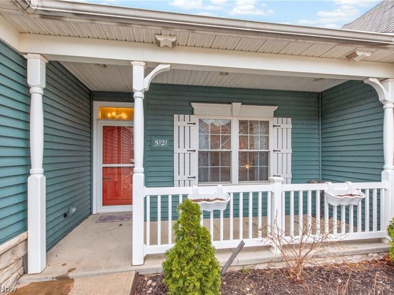 5121 Shepherds Glen, Willoughby, OH 44094 Photo 2