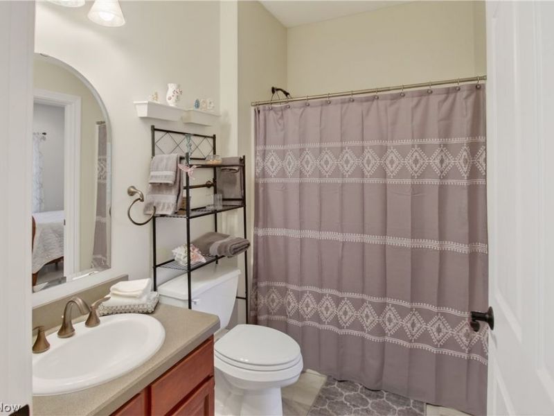 5121 Shepherds Glen, Willoughby, OH 44094 Photo 20