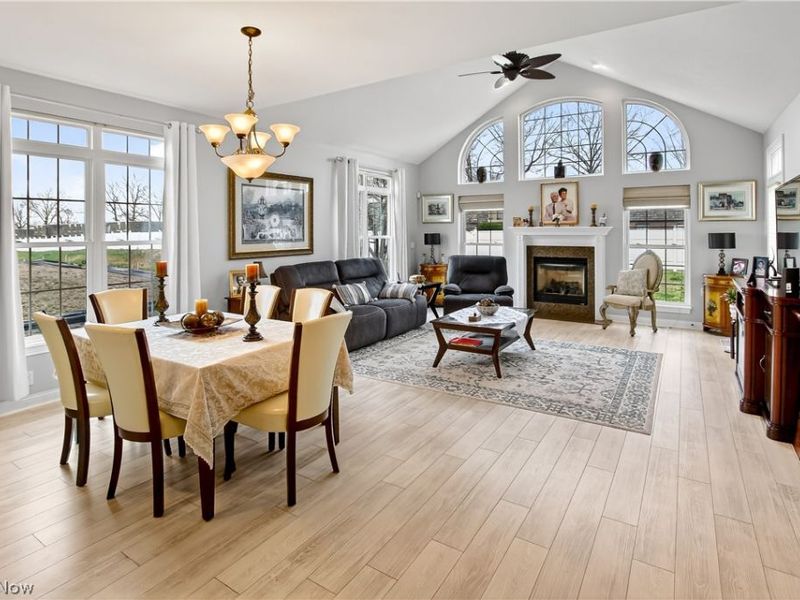 5121 Shepherds Glen, Willoughby, OH 44094 Photo 5