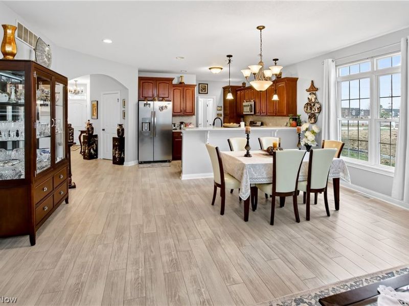 5121 Shepherds Glen, Willoughby, OH 44094 Photo 7