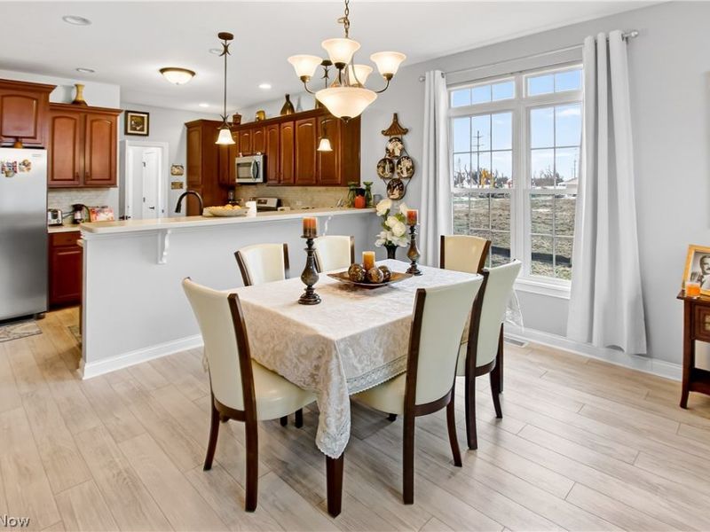 5121 Shepherds Glen, Willoughby, OH 44094 Photo 8