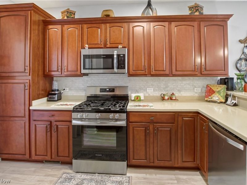 5121 Shepherds Glen, Willoughby, OH 44094 Photo 9