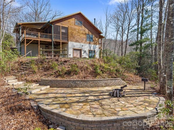 935 Big Branch Road , Brevard, NC 28712