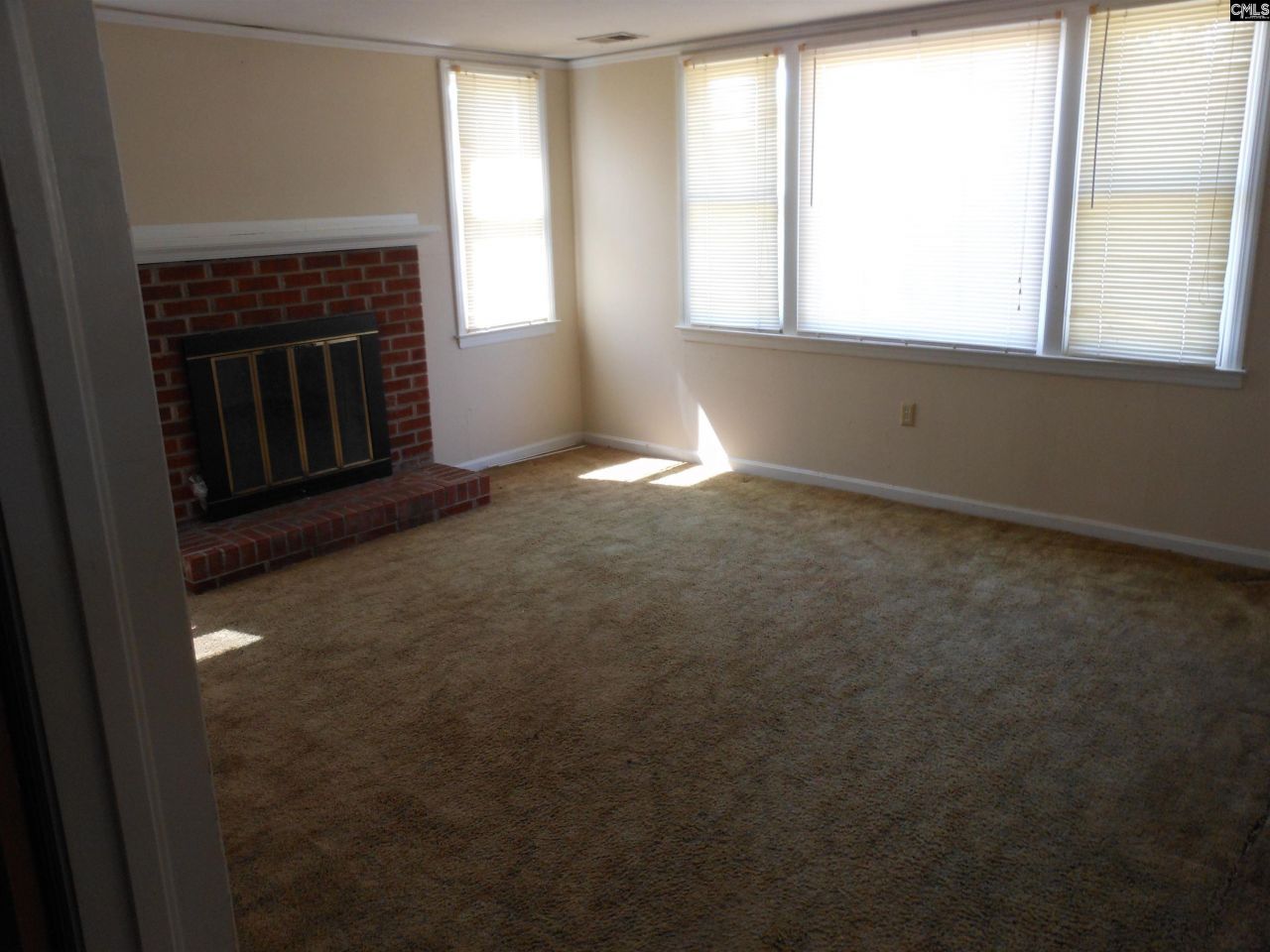 723 Laurel Road Photo 11