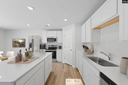 306 Paratrooper Lane photo 4