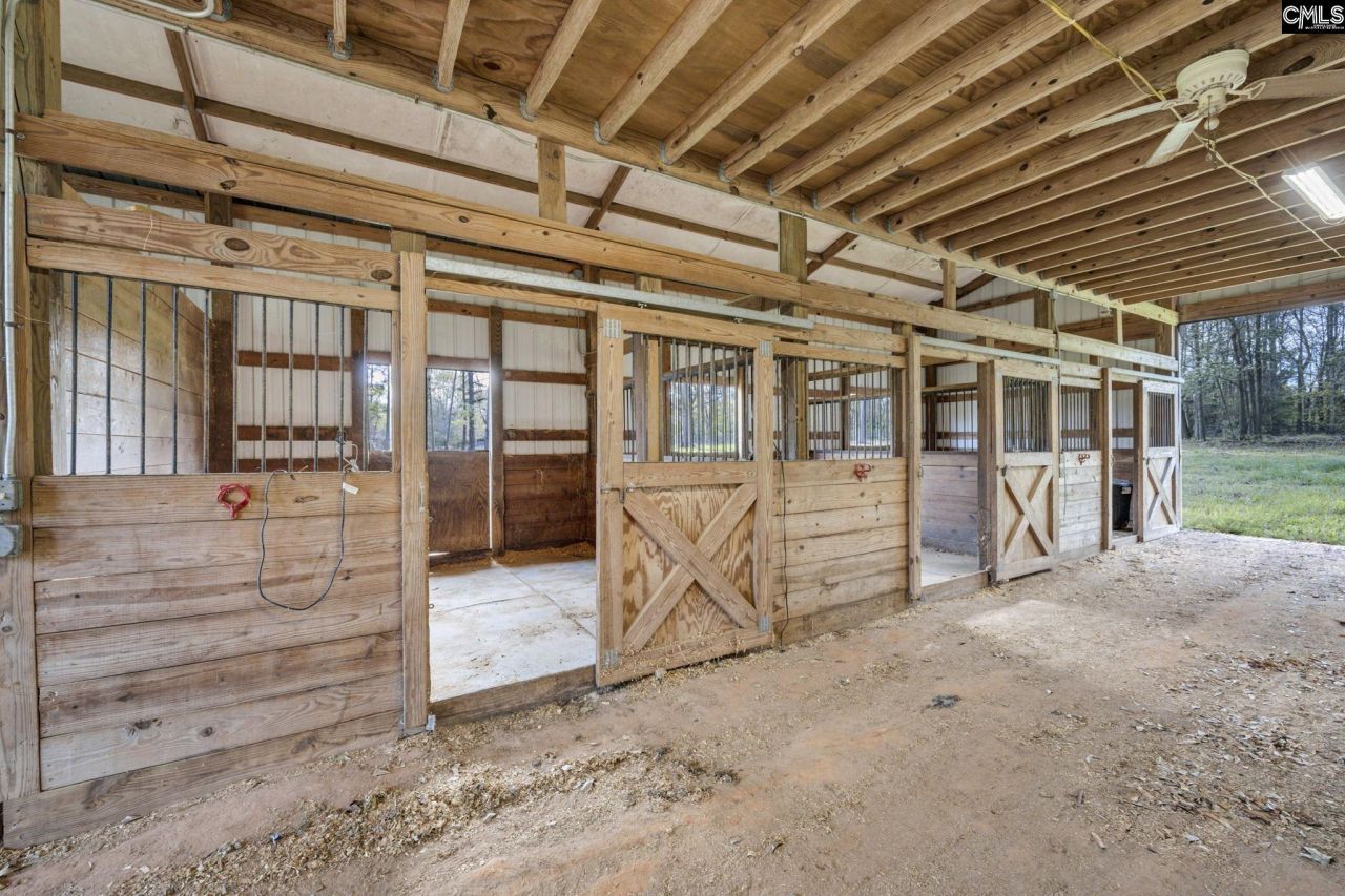 271 Westview Drive Photo 38