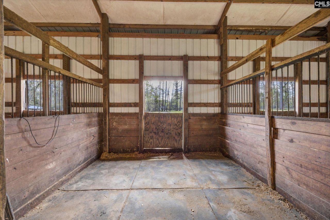 271 Westview Drive Photo 39