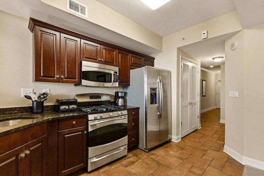 100 N Beach Blvd. Photo 12