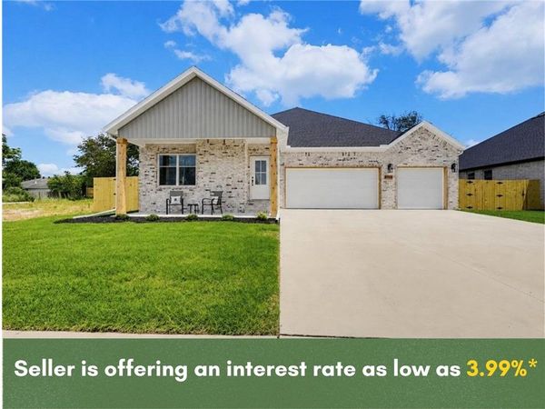 6703 SW Crabapple Street, Bentonville, AR 72713