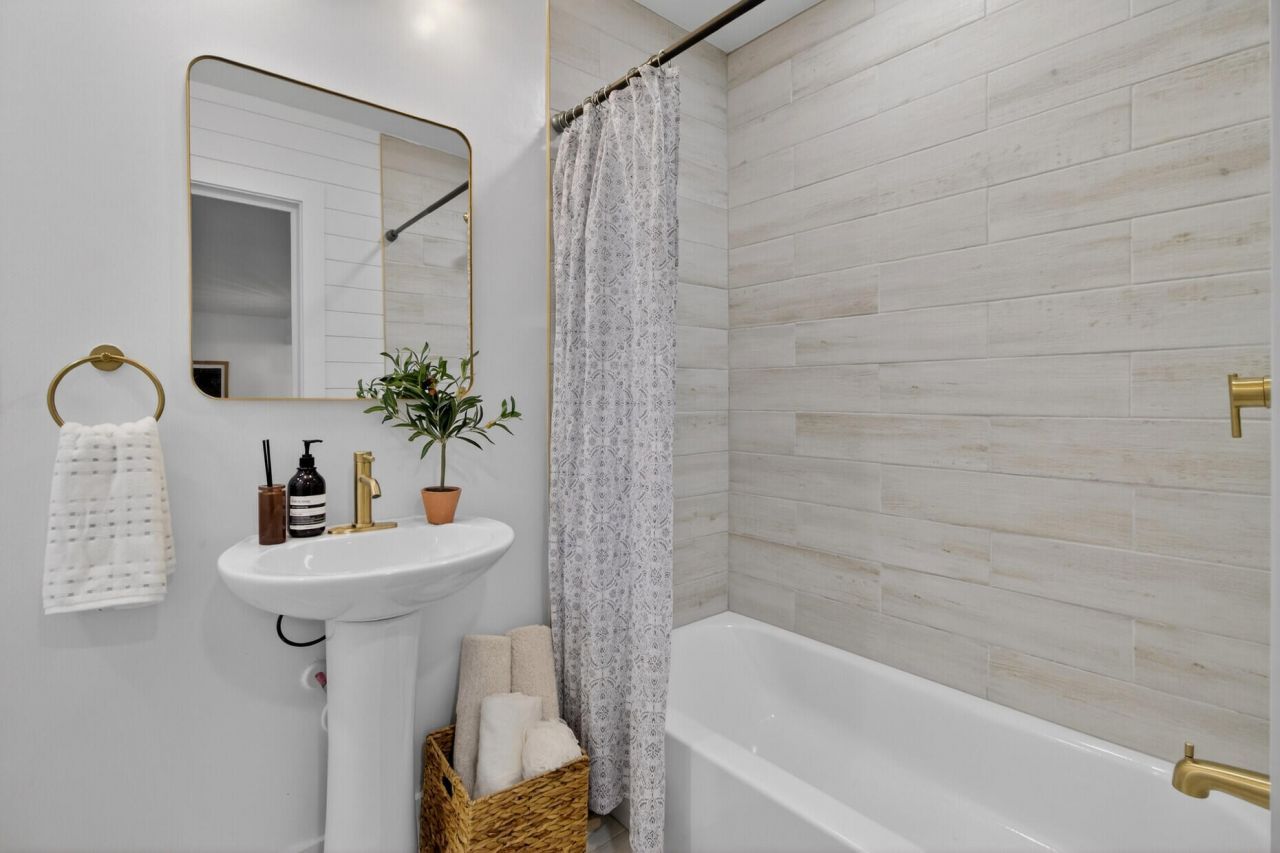 1949 Swift Avenue Photo 17