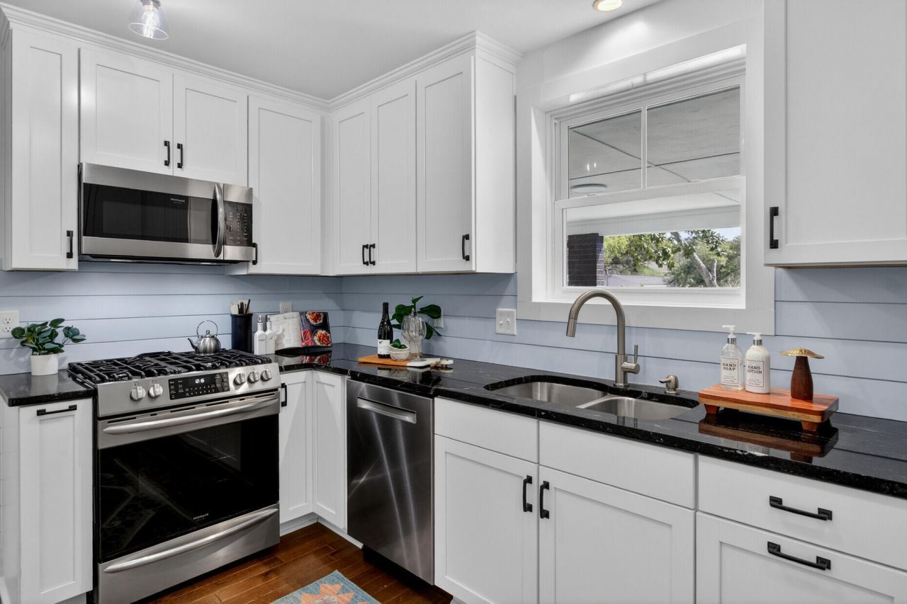 1949 Swift Avenue Photo 19