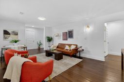 1949 Swift Avenue photo 4