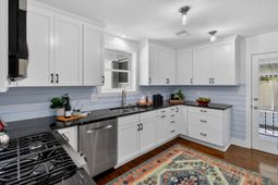 1949 Swift Avenue photo 4