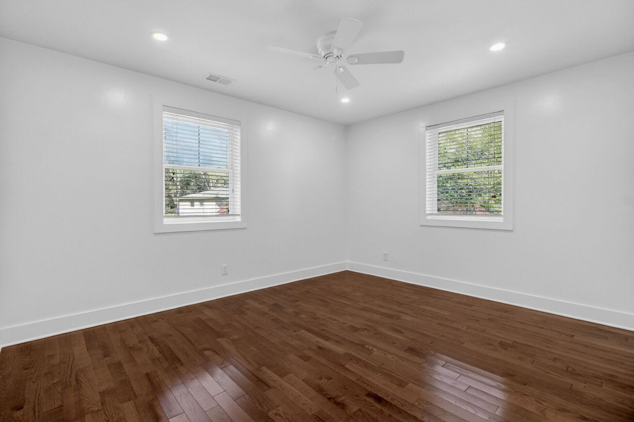 1949 Swift Avenue Photo 6