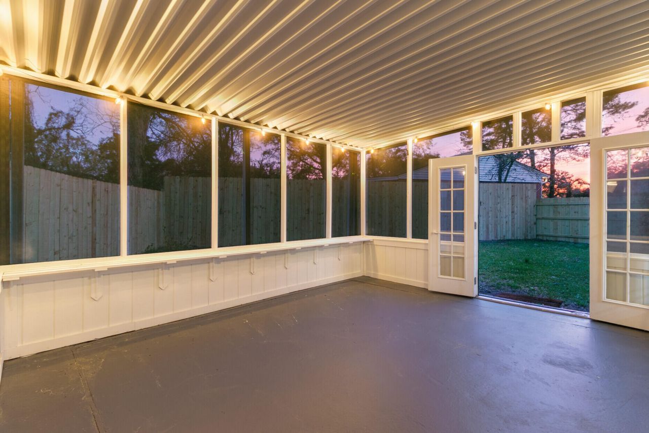 1949 Swift Avenue Photo 8